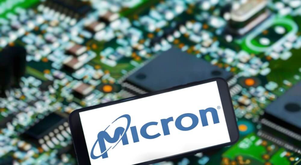 Micron’s shares slide despite record high sales