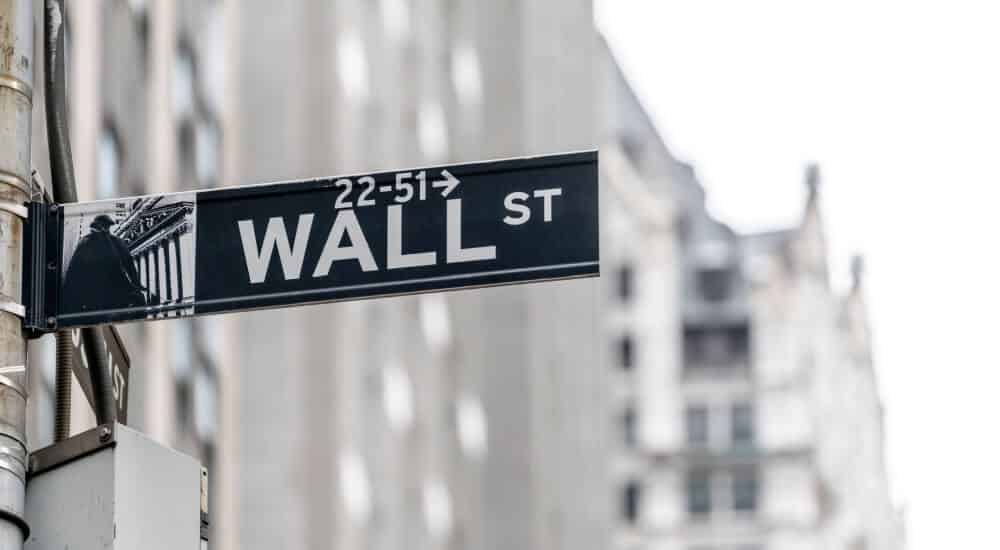 US stocks hit record highs on big tech gains